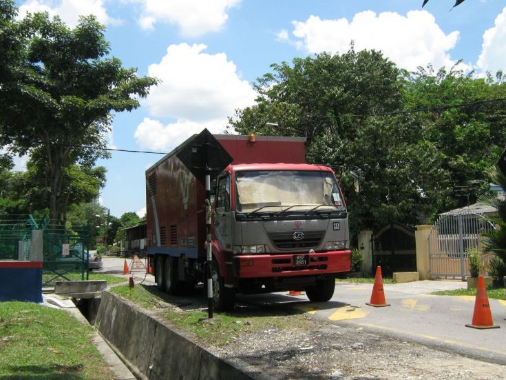 Nissan diesel generator #7