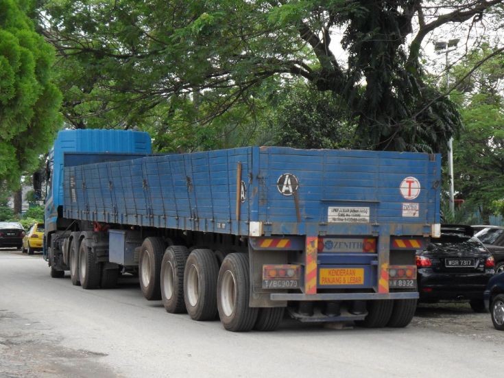 Why Do Most European Trailers Have 3 Axles? SCS Software