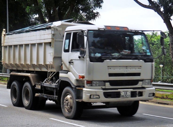 Used nissan dump truck singapore #5